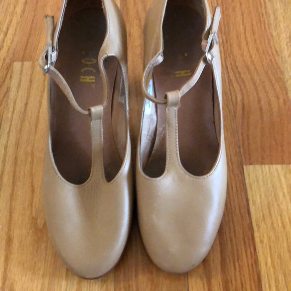 tan character shoes 3 inch heel